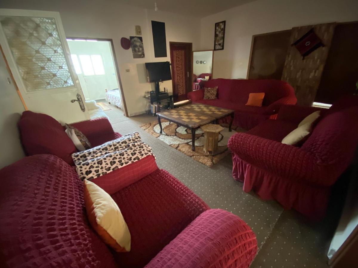 Petra Family House Bed & Breakfast ภายนอก รูปภาพ
