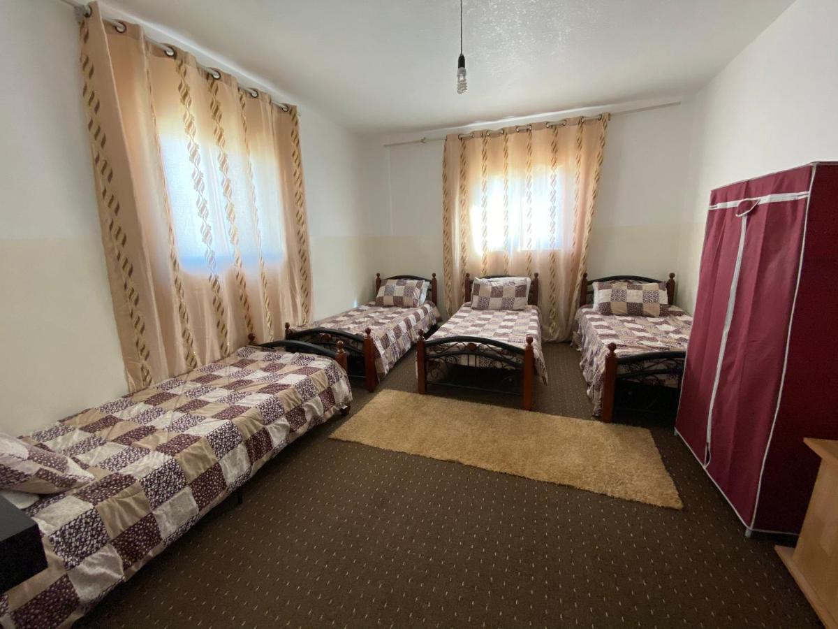Petra Family House Bed & Breakfast ภายนอก รูปภาพ
