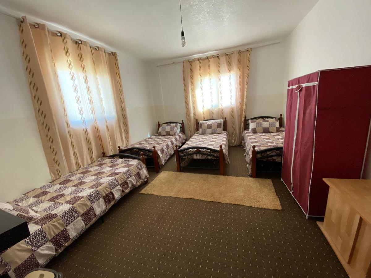 Petra Family House Bed & Breakfast ภายนอก รูปภาพ